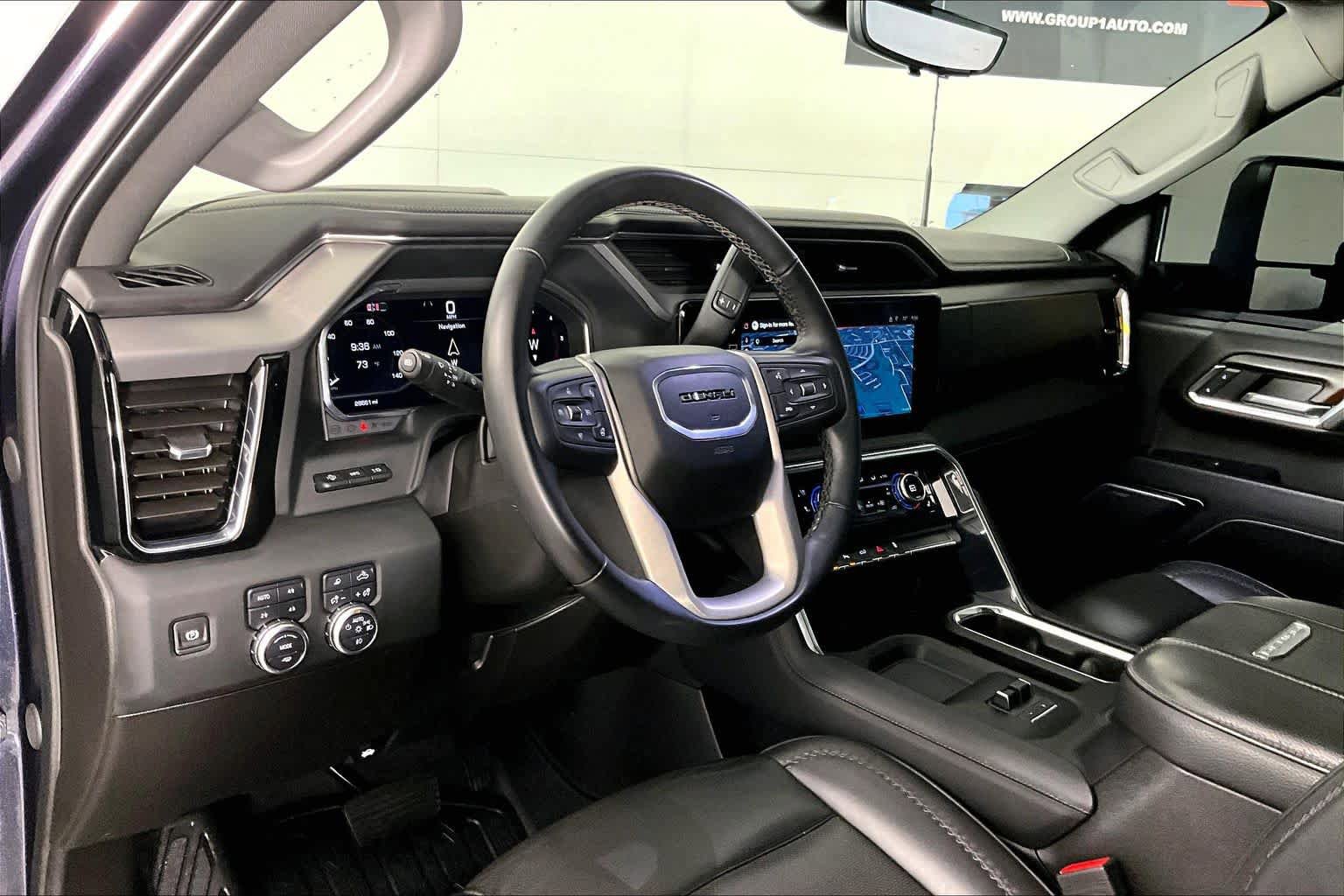 Used 2024 GMC Sierra 3500 Denali w/ Denali Reserve Package AWD/4WD image 17