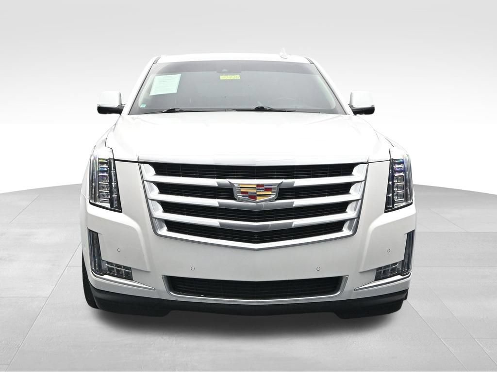 Used 2018 Cadillac Escalade Luxury AWD/4WD image 8