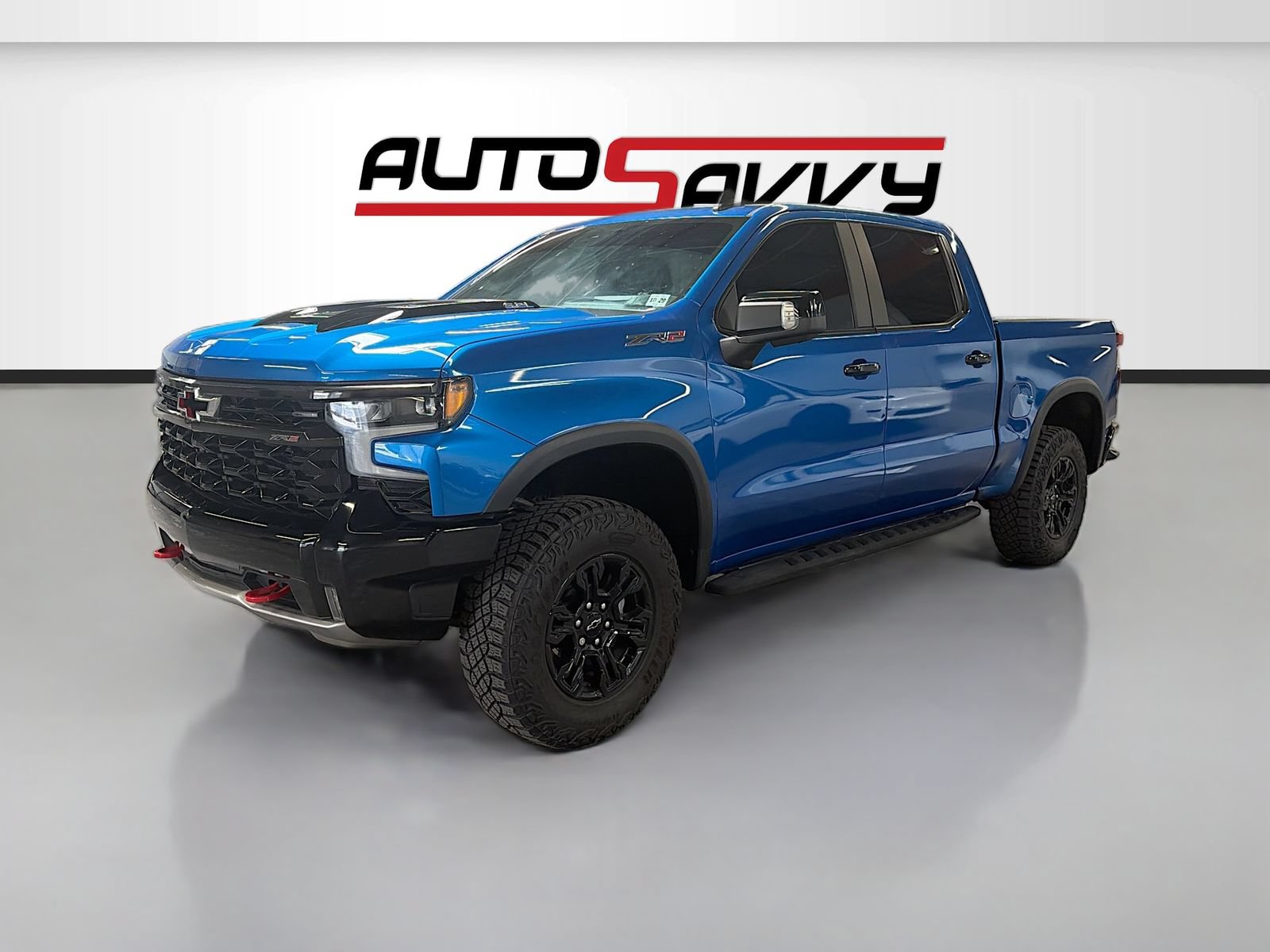 Used 2024 Chevrolet Silverado 1500 ZR2 w/ Technology Package AWD/4WD image 3