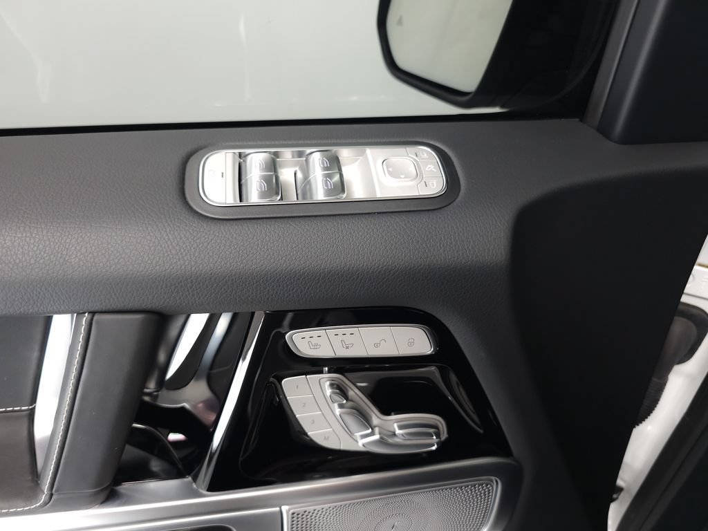 Used 2025 Mercedes-Benz G 550 w/ Manufactur Interior Package image 6