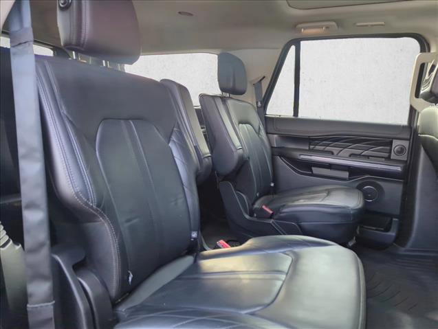 Used 2018 Ford Expedition Max Platinum AWD/4WD image 27