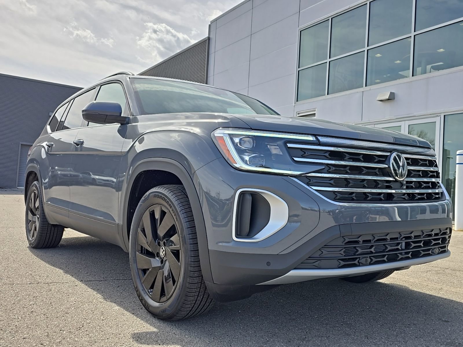 New 2026 Volkswagen Atlas SE AWD/4WD image 30