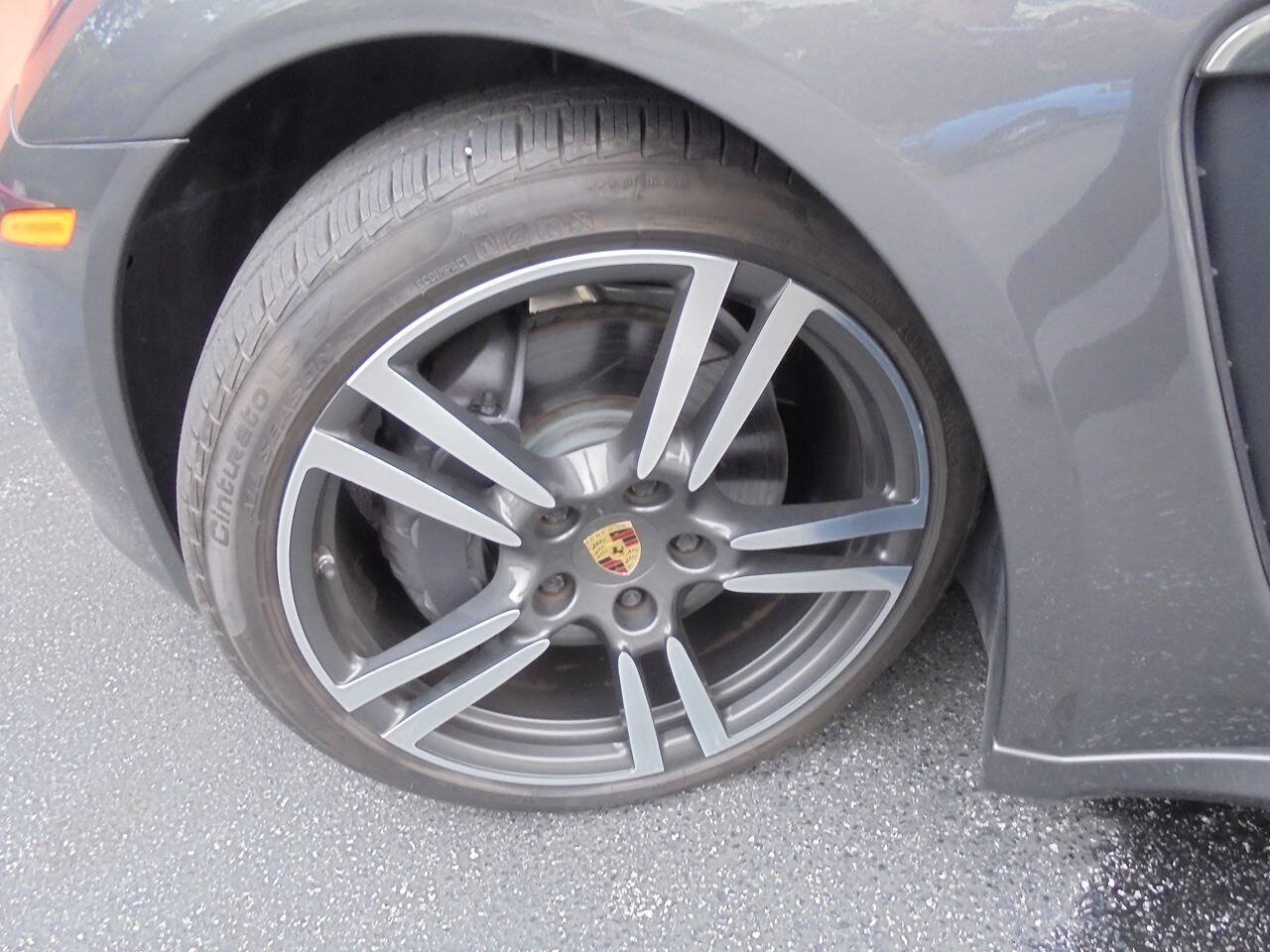 Used 2015 Porsche Panamera 4 AWD/4WD image 31