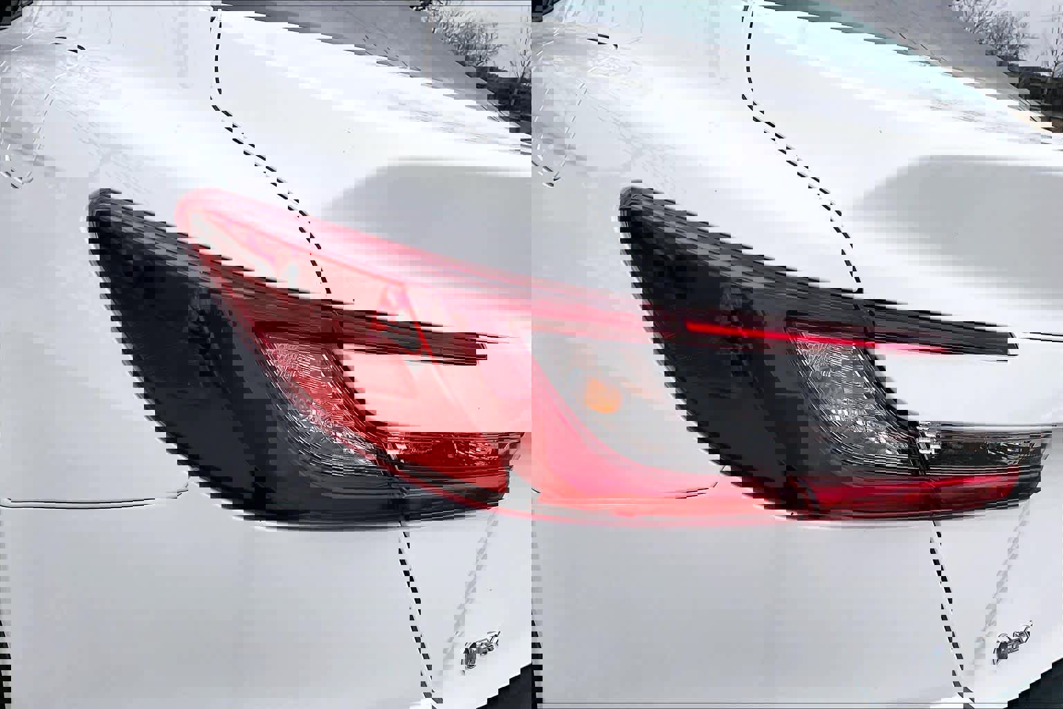 Used 2025 Toyota Camry LE w/ Convenience Package image 28