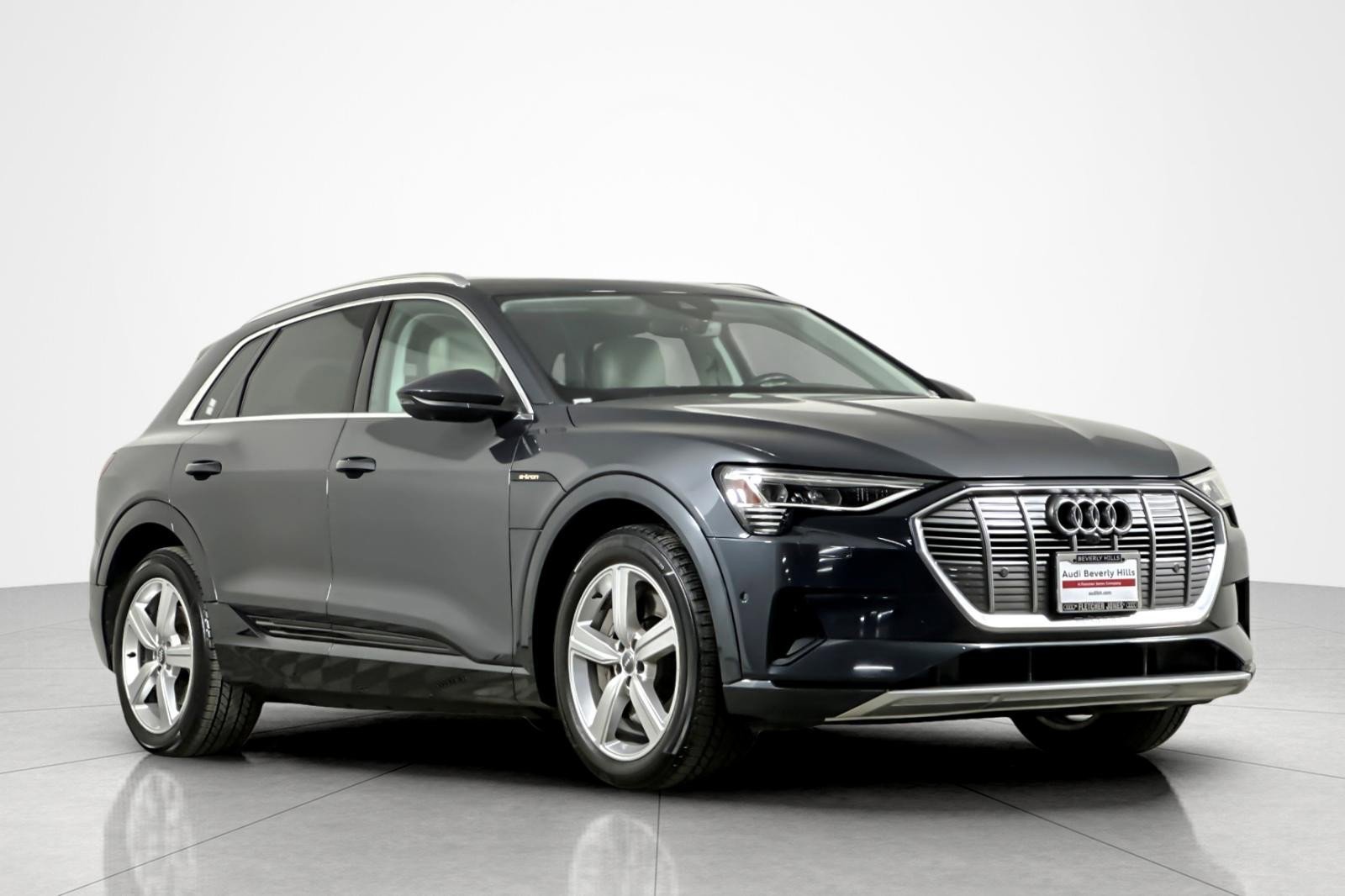Used 2019 Audi e-tron Premium Plus image 7