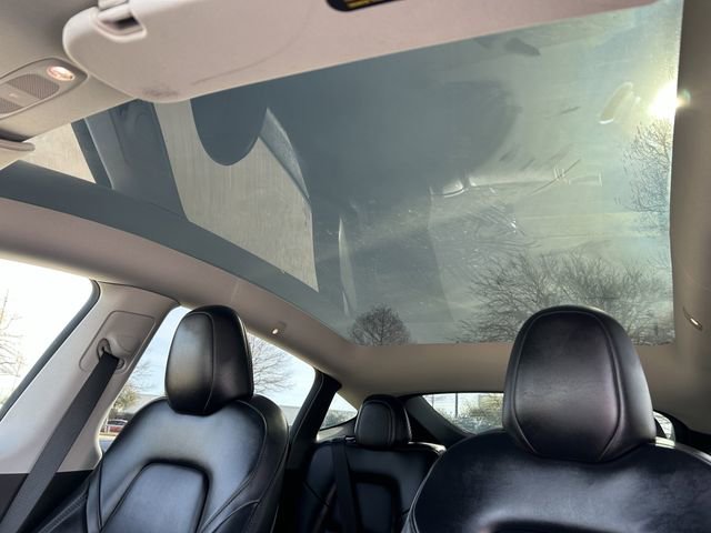 Used 2023 Tesla Model Y Performance image 25