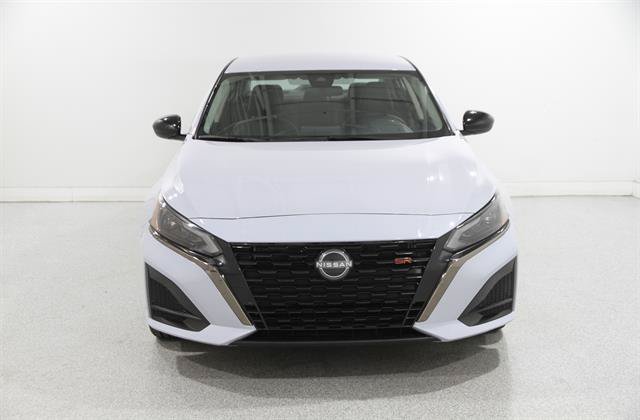Used 2024 Nissan Altima 2.5 SR FWD video 2