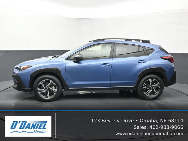 Used 2024 Subaru Crosstrek 2.0i Premium AWD/4WD image 2