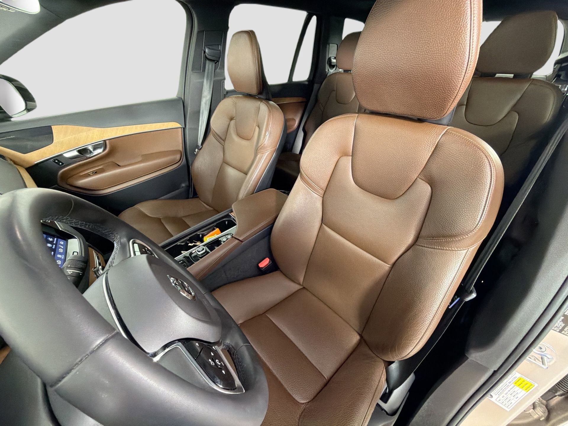 Certified 2023 Volvo XC90 T8 Plus w/ Protection Package Premier AWD/4WD image 21