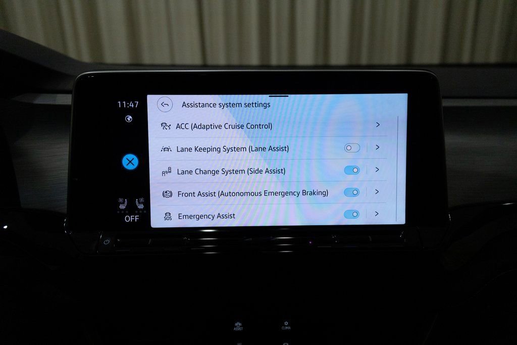 New 2026 Volkswagen Atlas Cross Sport SE image 20