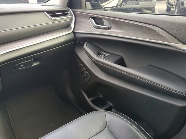 Certified 2023 Jeep Grand Cherokee Limited image 20