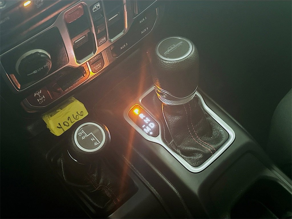 Used 2020 Jeep Gladiator Rubicon w/ LED Lighting Group image 16