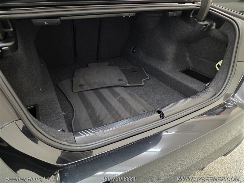 Used 2026 BMW 530i w/ M Sport Package RWD image 15