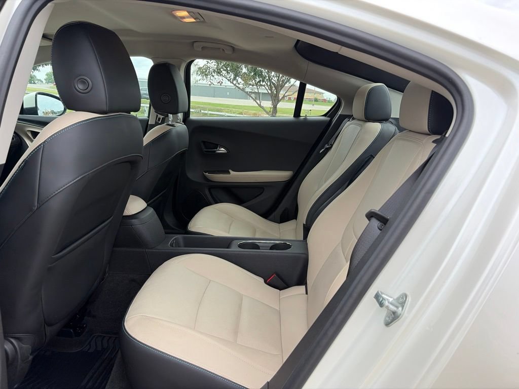 Used 2012 Chevrolet Volt Premium w/ Premium Trim Package FWD image 36
