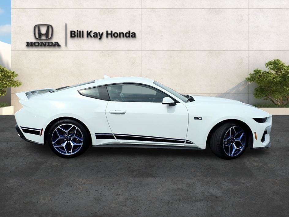 Used 2024 Ford Mustang GT Premium w/ GT Performance Package RWD image 2