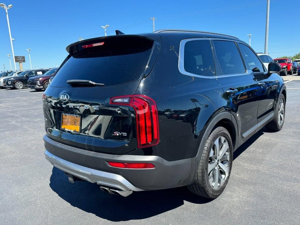 Used 2020 Kia Telluride S w/ S 8 Passenger Seating Package AWD/4WD image 3