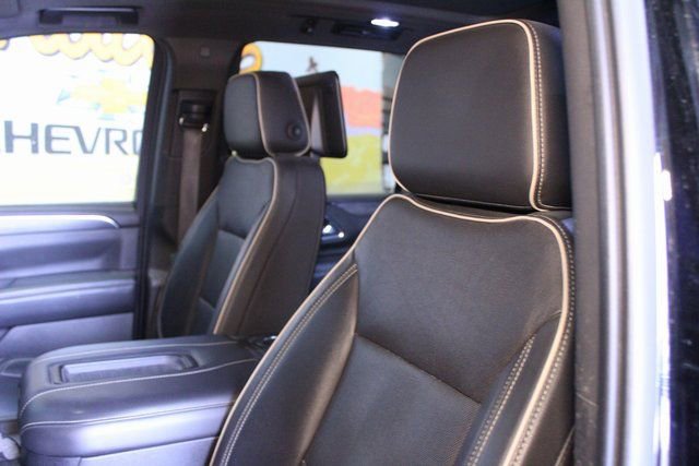 Used 2021 GMC Yukon SLT w/ Rear Media and Nav Package image 20