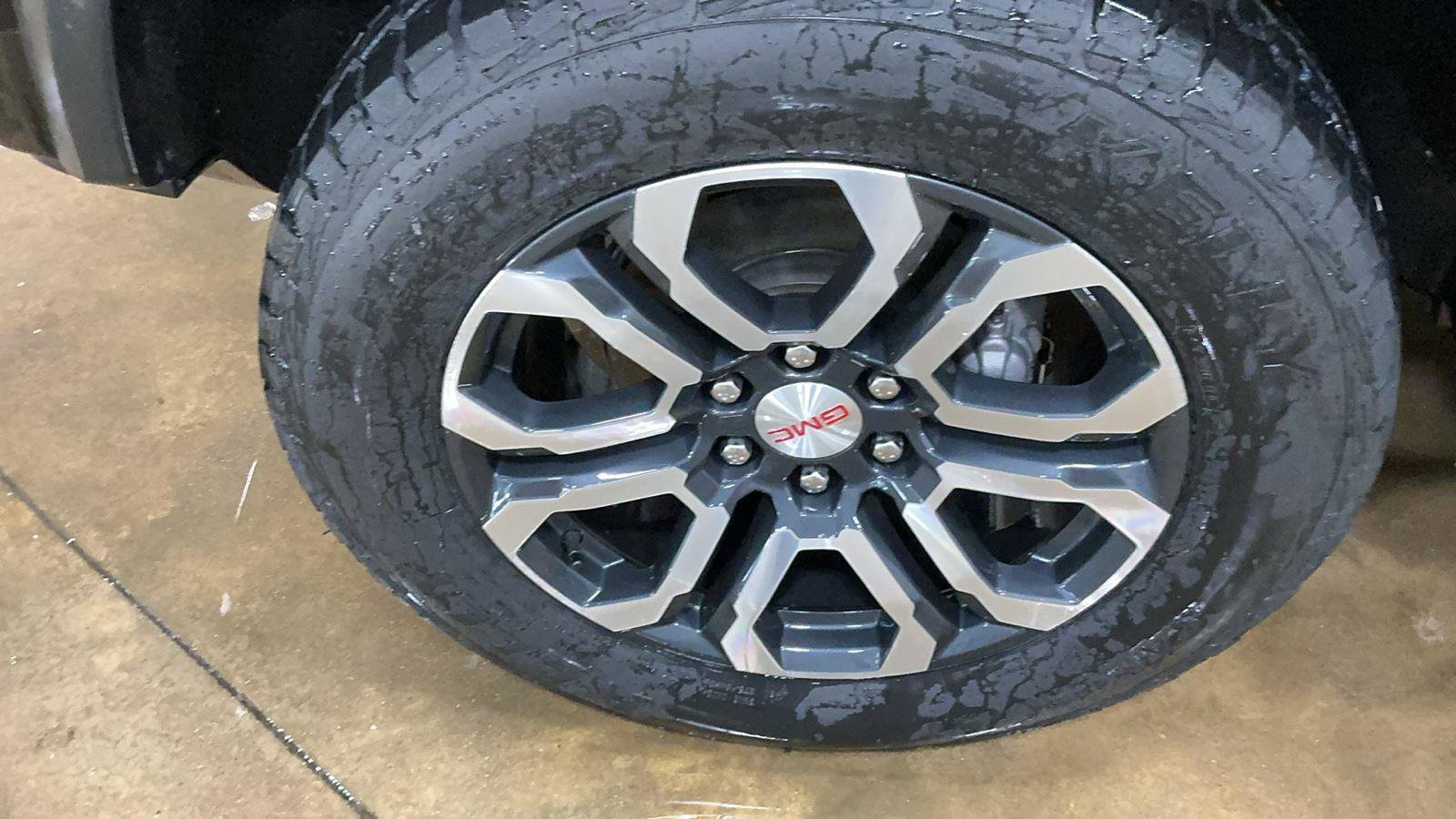Used 2024 GMC Canyon AT4 w/ Canyon Safety Plus Package image 10