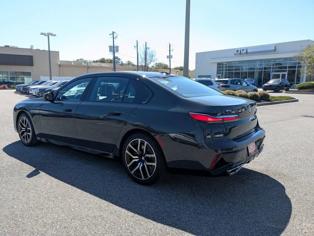 New 2026 BMW 760i xDrive w/ Luxury Rear Seating Package image 6