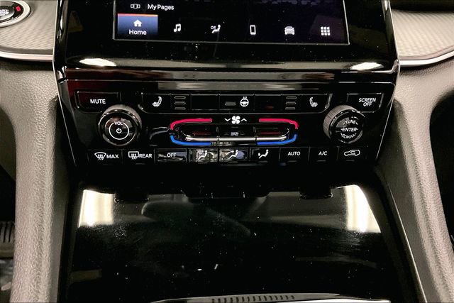 Used 2024 Jeep Grand Cherokee Laredo w/ Luxury Tech Group I image 30