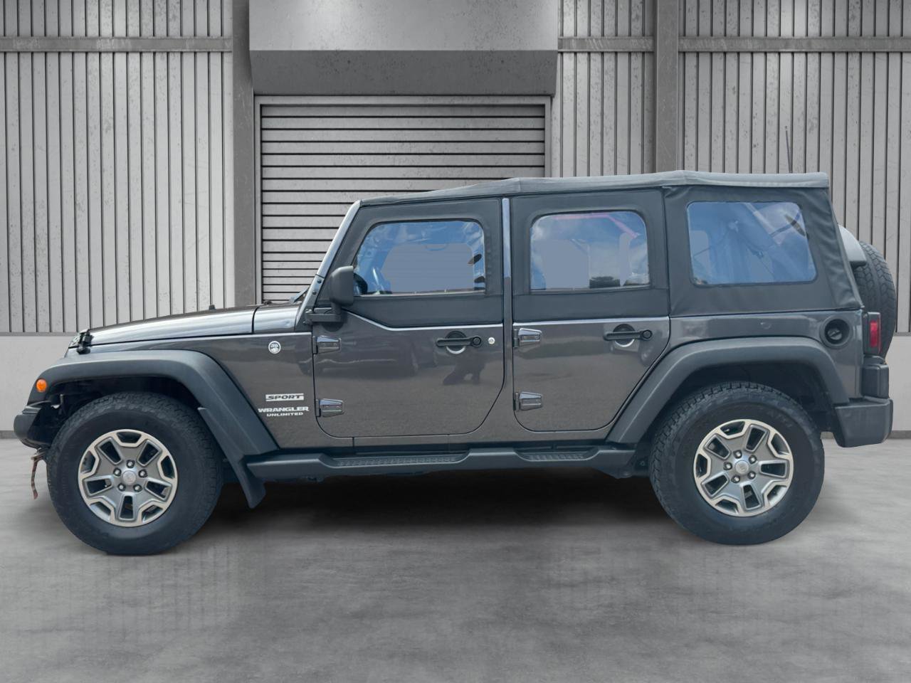 Used 2016 Jeep Wrangler Unlimited Sport w/ Connectivity Group AWD/4WD image 2