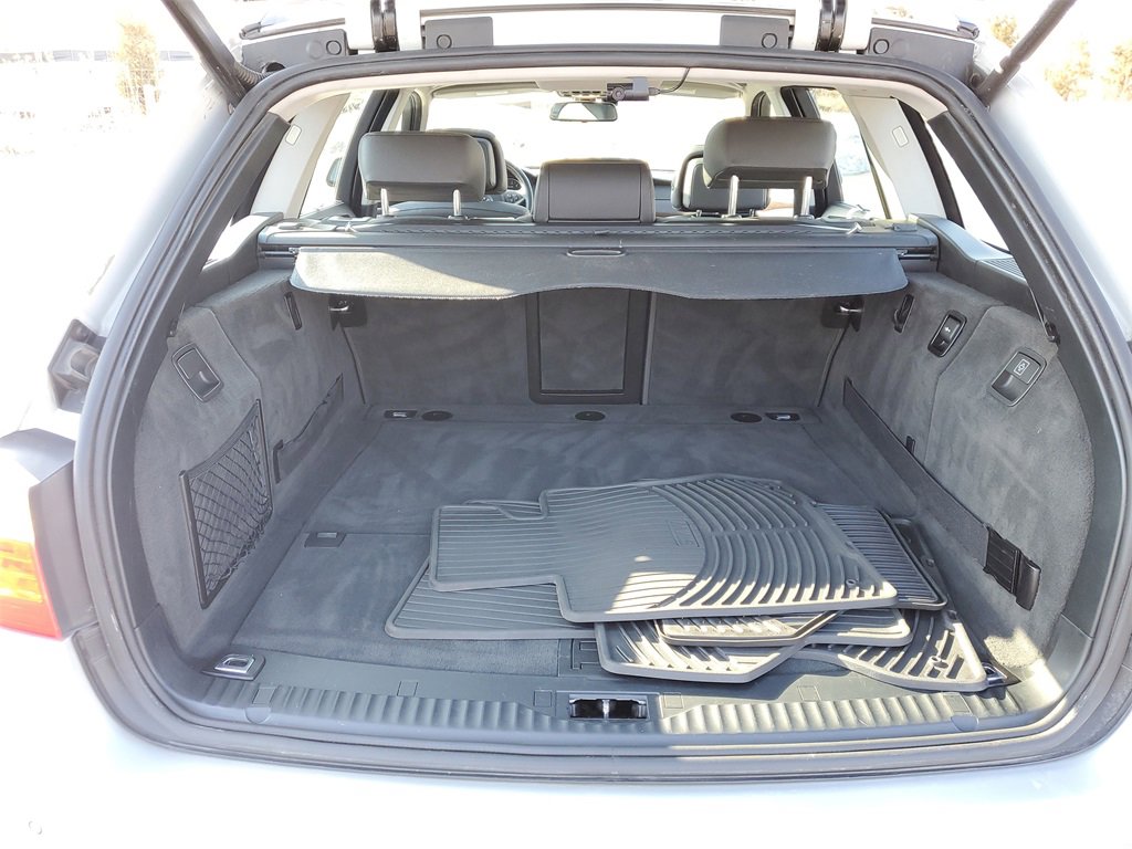 Used 2010 BMW 535i xDrive Wagon image 8