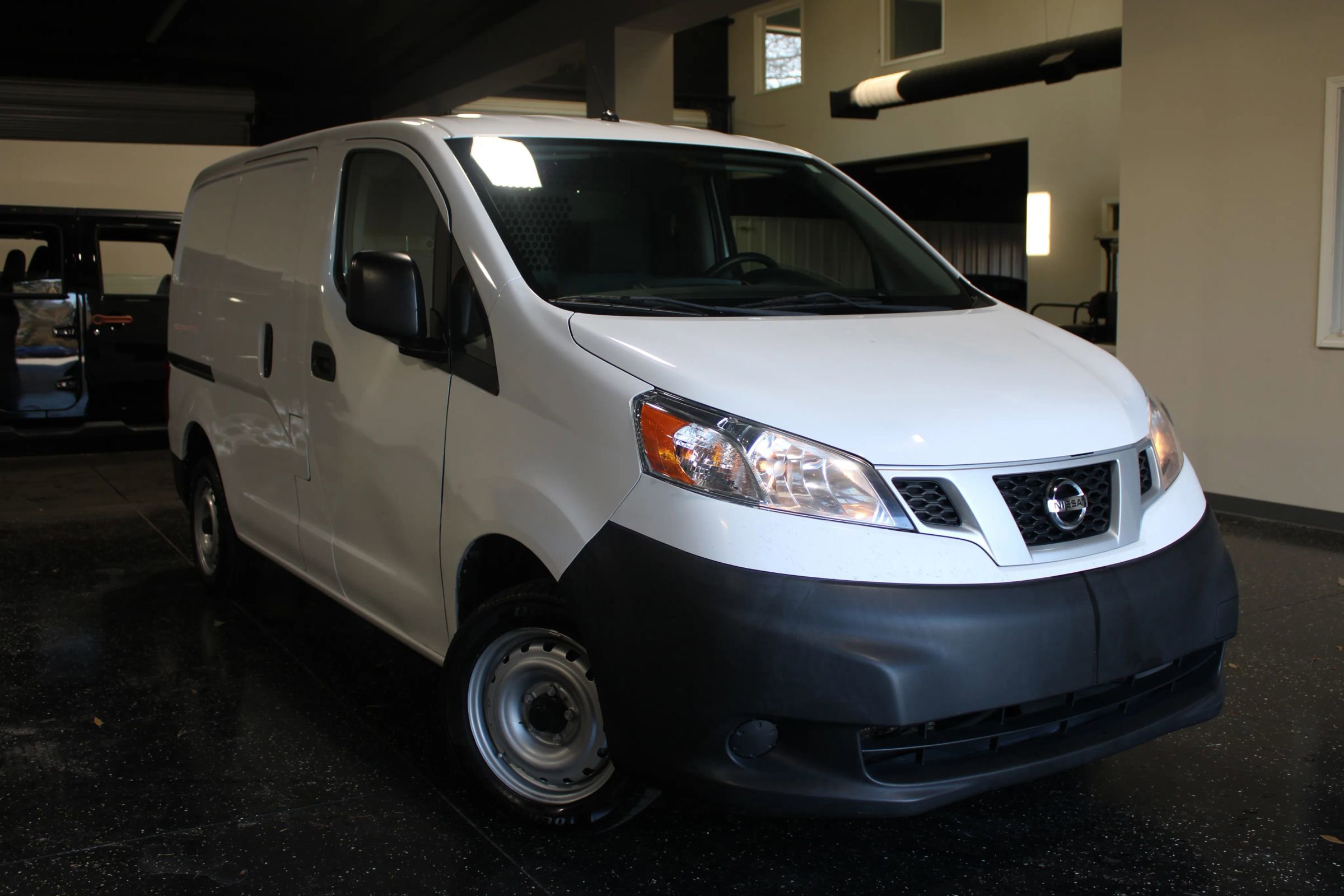 Used 2019 Nissan NV200 S image 1