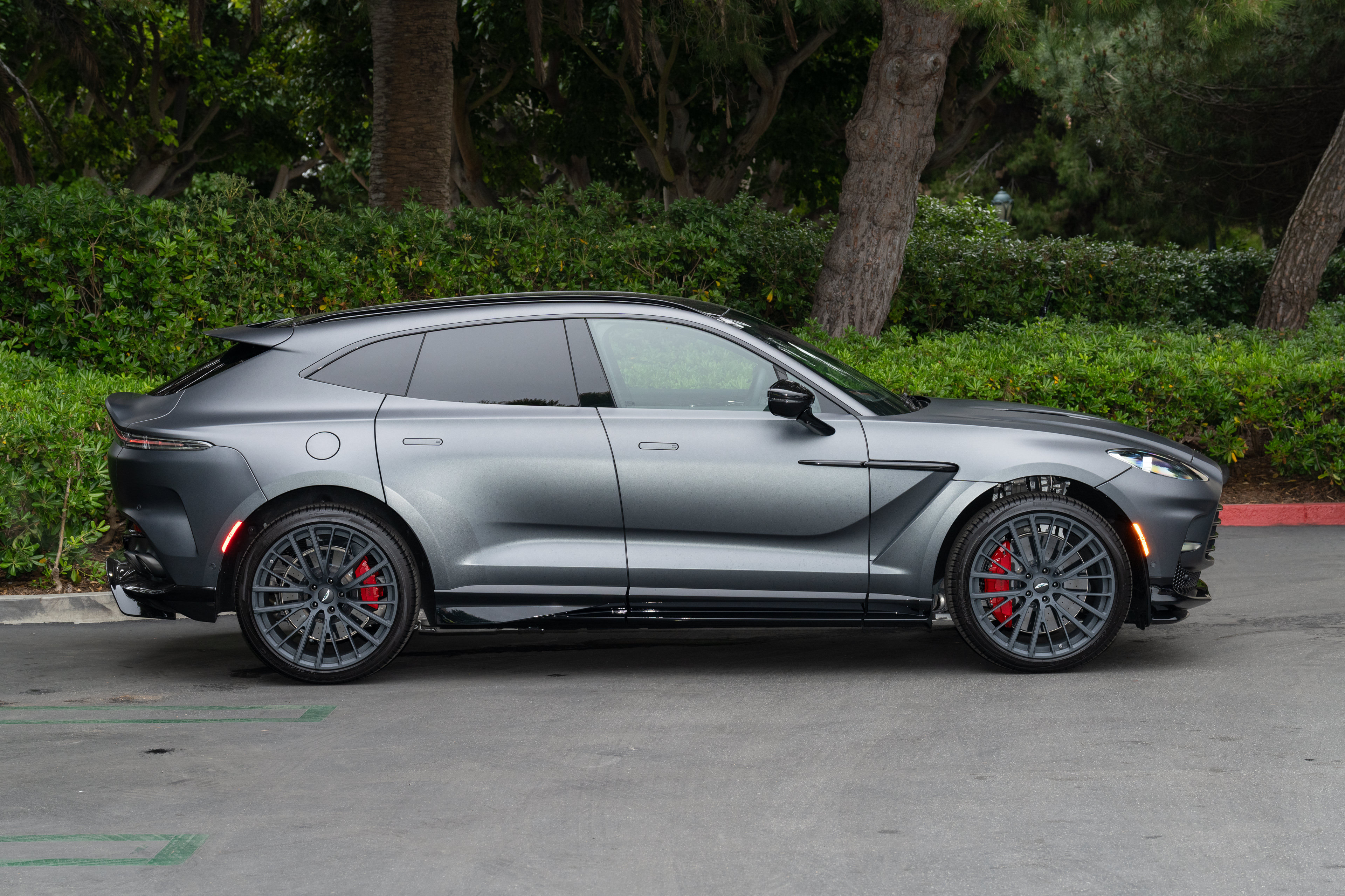 Used 2025 Aston Martin DBX 707 AWD/4WD image 32