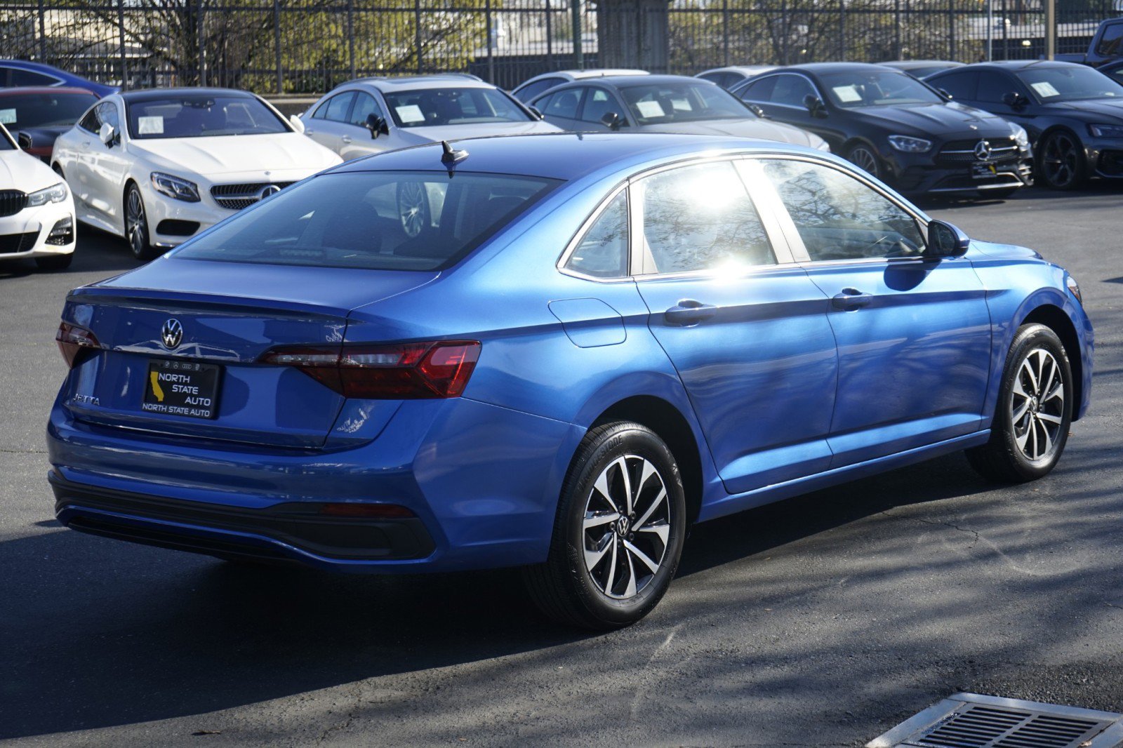 Used 2022 Volkswagen Jetta S image 8