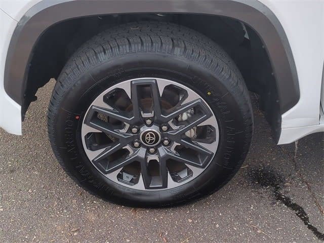 Used 2022 Toyota Tundra Limited image 28