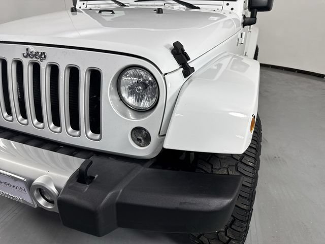 Used 2017 Jeep Wrangler Unlimited Sahara w/ Mopar Chrome Edition Group AWD/4WD image 25