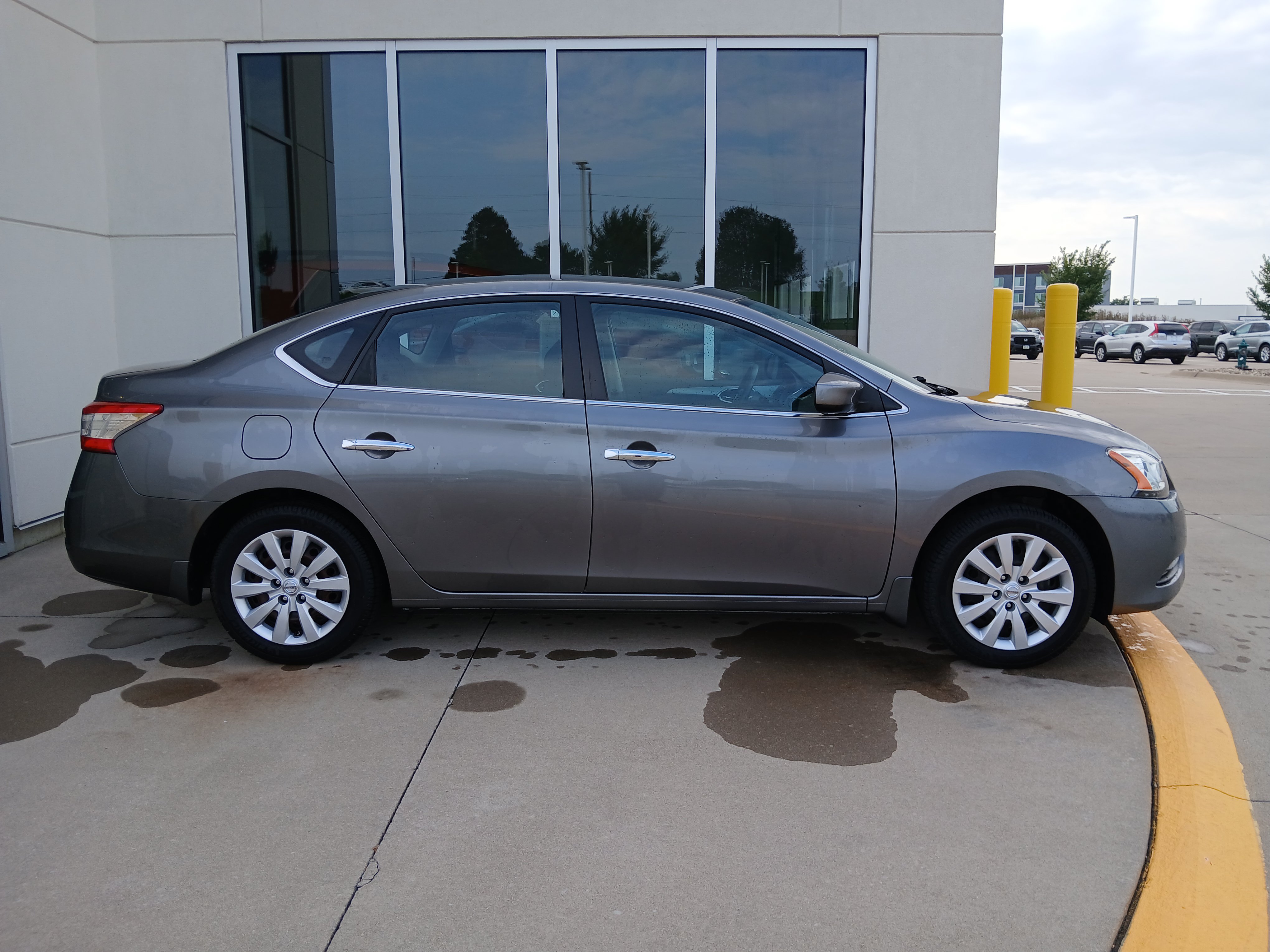 Used 2015 Nissan Sentra S FWD image 6