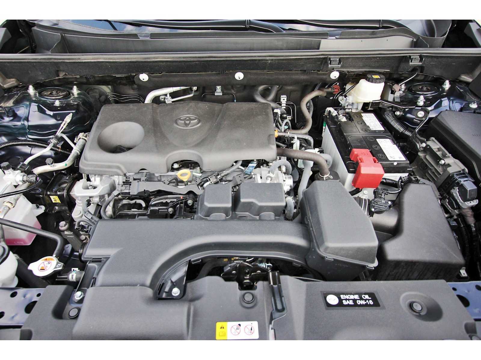 Used 2025 Toyota RAV4 XLE w/ Convenience Package FWD image 30