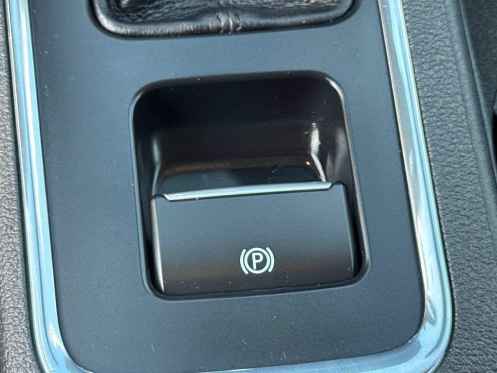 Used 2019 Ford Escape Titanium AWD/4WD image 48