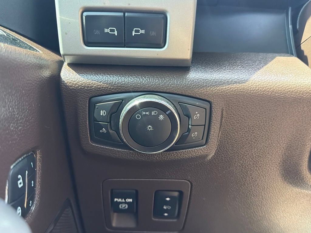 Used 2019 Ford F150 King Ranch w/ Equipment Group 601A Luxury AWD/4WD image 52
