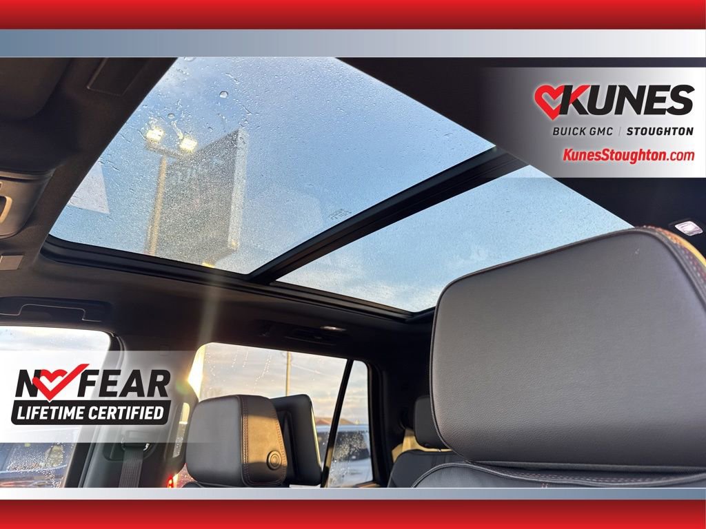 Used 2025 Chevrolet Tahoe RST image 31