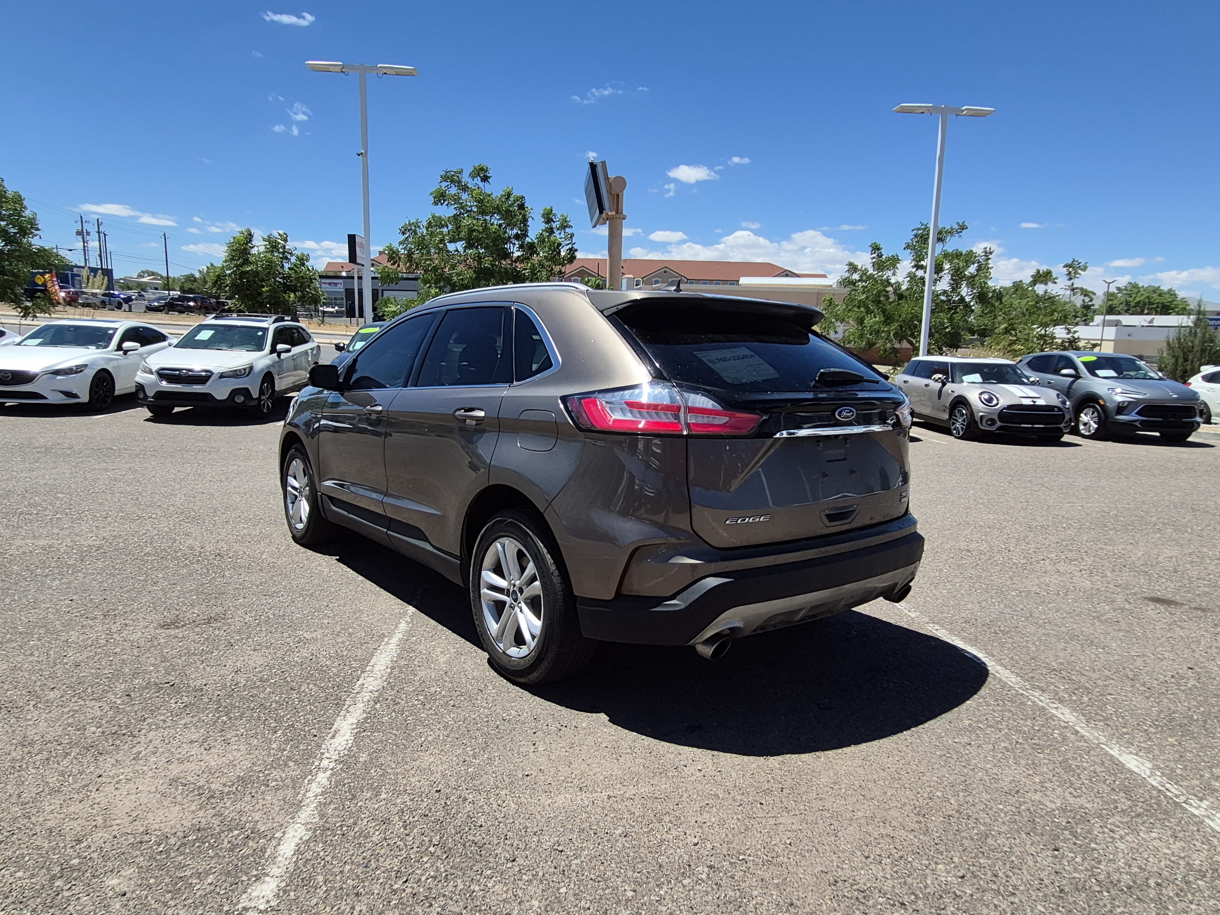 Used 2019 Ford Edge SEL w/ Equipment Group 201A AWD/4WD image 3