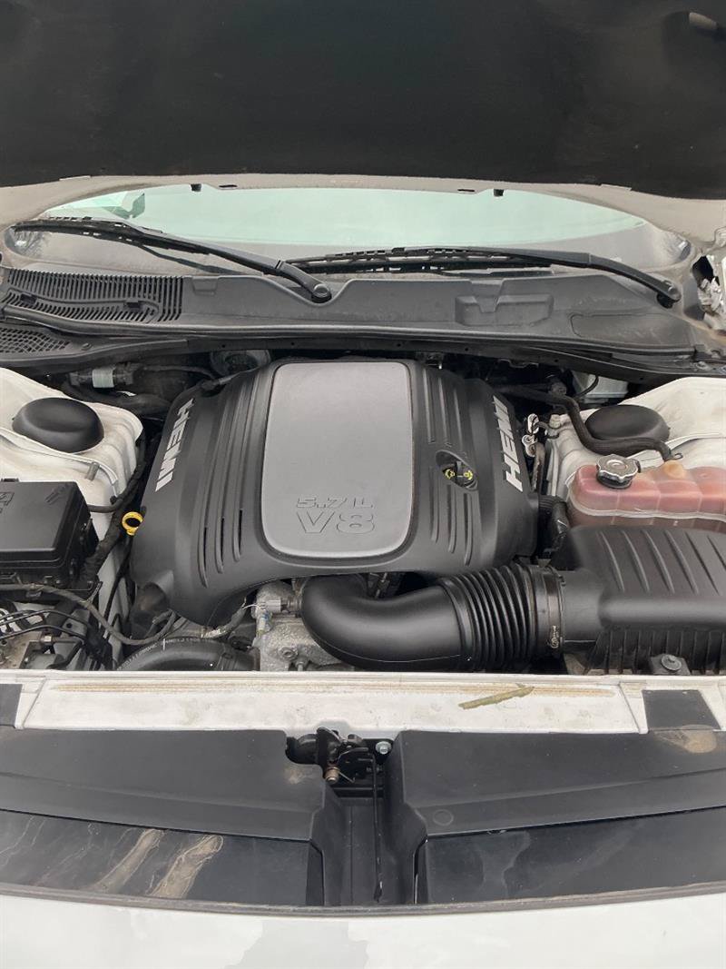 Used 2018 Dodge Challenger R/T RWD image 17