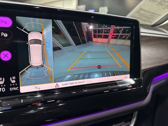 Used 2025 Volkswagen Atlas SEL Premium R-Line image 22