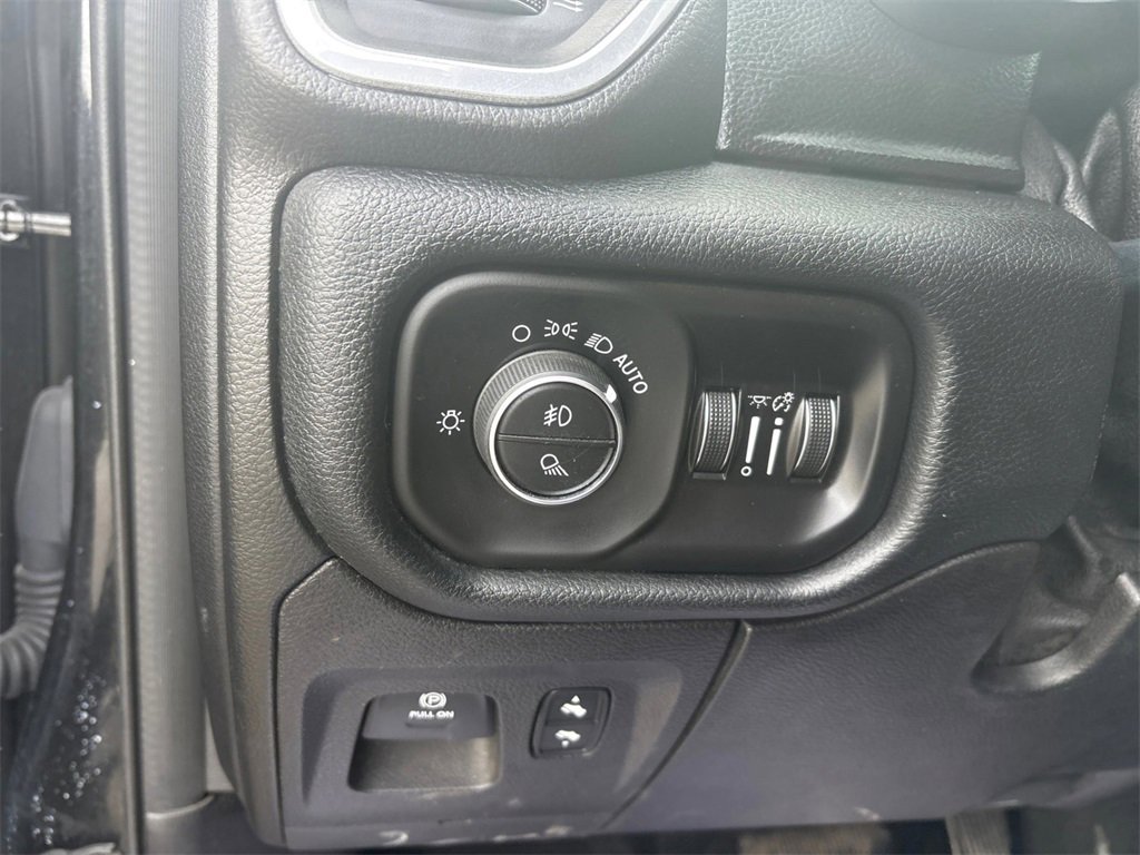 Used 2020 RAM 1500 Laramie w/ Sport Appearance Package image 19