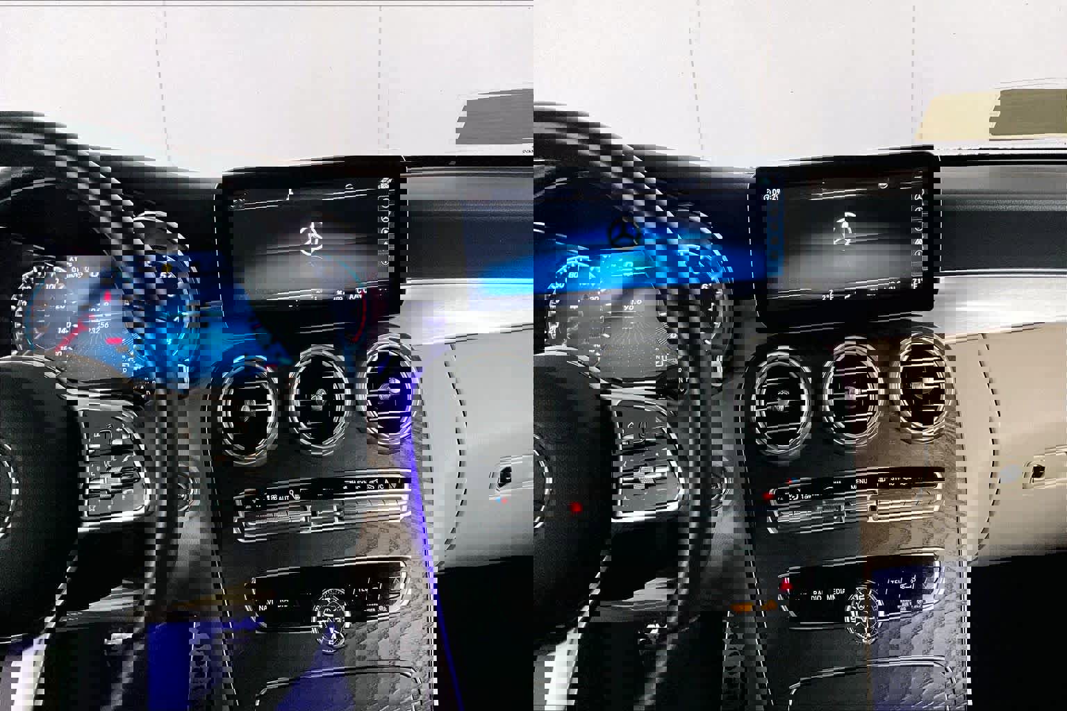 Used 2021 Mercedes-Benz C 300 4MATIC Coupe w/ AMG Line image 6