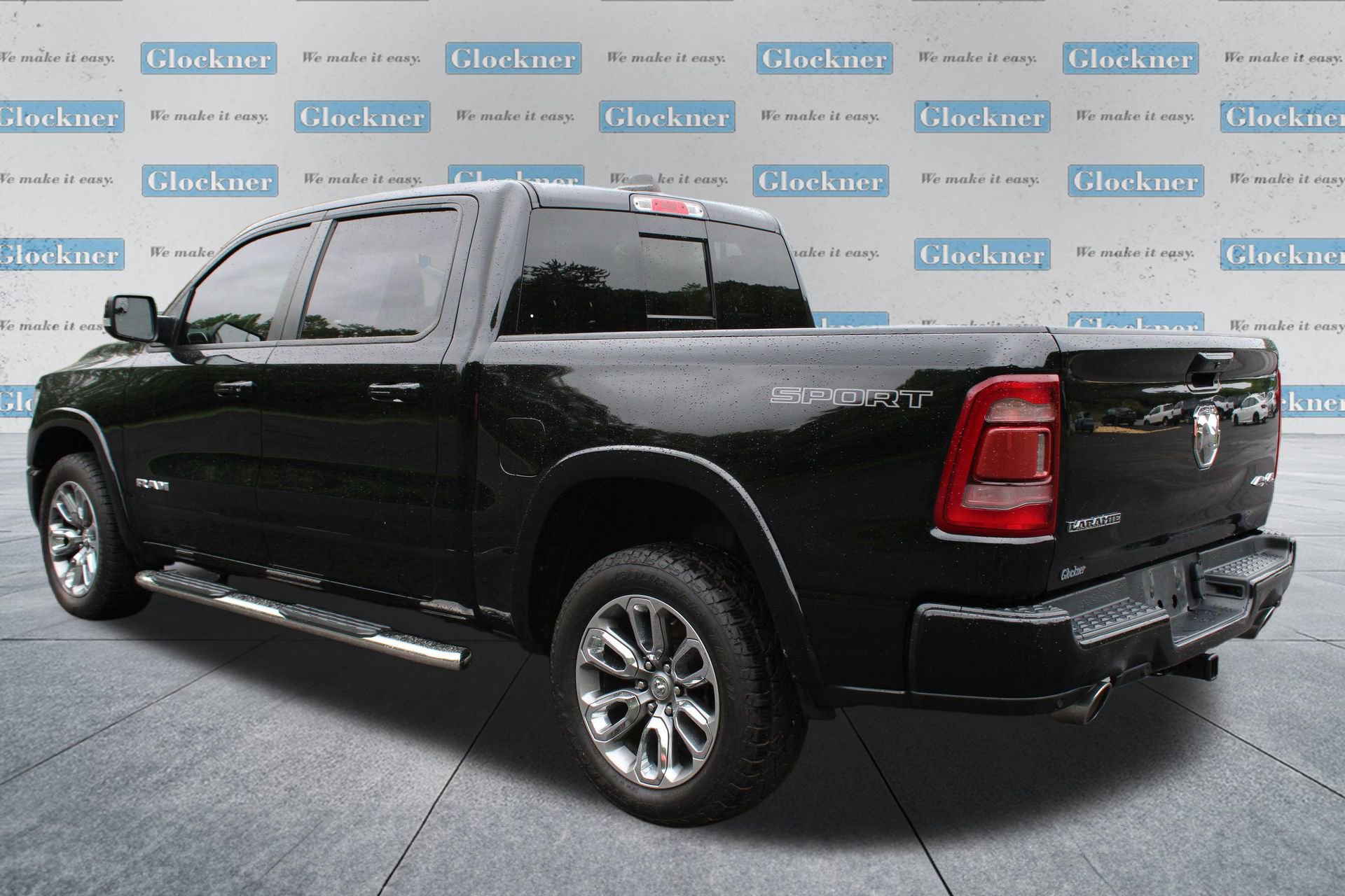 Used 2021 RAM 1500 Laramie w/ Sport Appearance Package AWD/4WD image 11