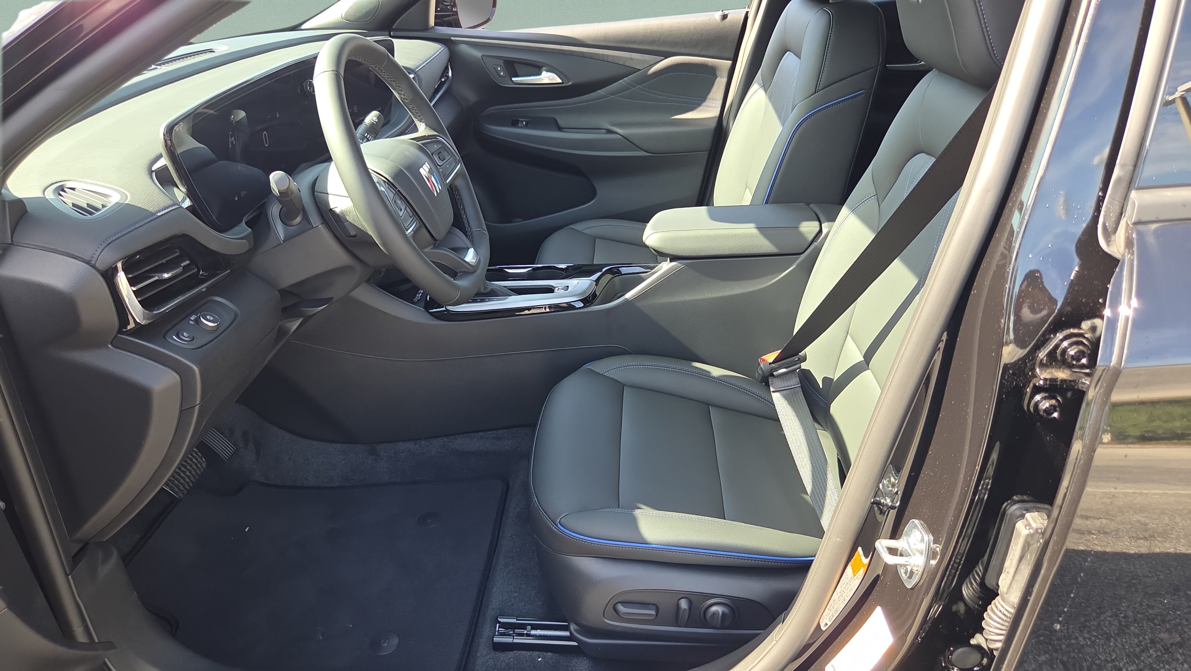 New 2026 Buick Envista Sport Touring w/ Convenience I Package FWD image 9