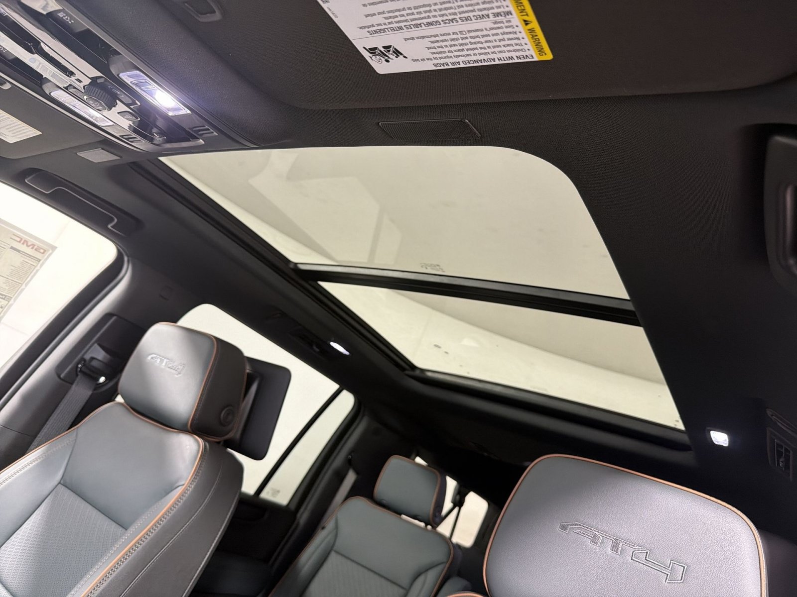 New 2026 GMC Yukon XL AT4 w/ AT4 Premium Plus Package AWD/4WD image 24