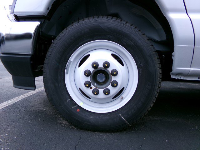 New 2027 Ford E-350 and Econoline 350 Super Duty w/ Power Equipment Group image 7