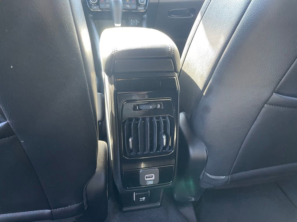 Used 2024 Jeep Compass Limited image 25