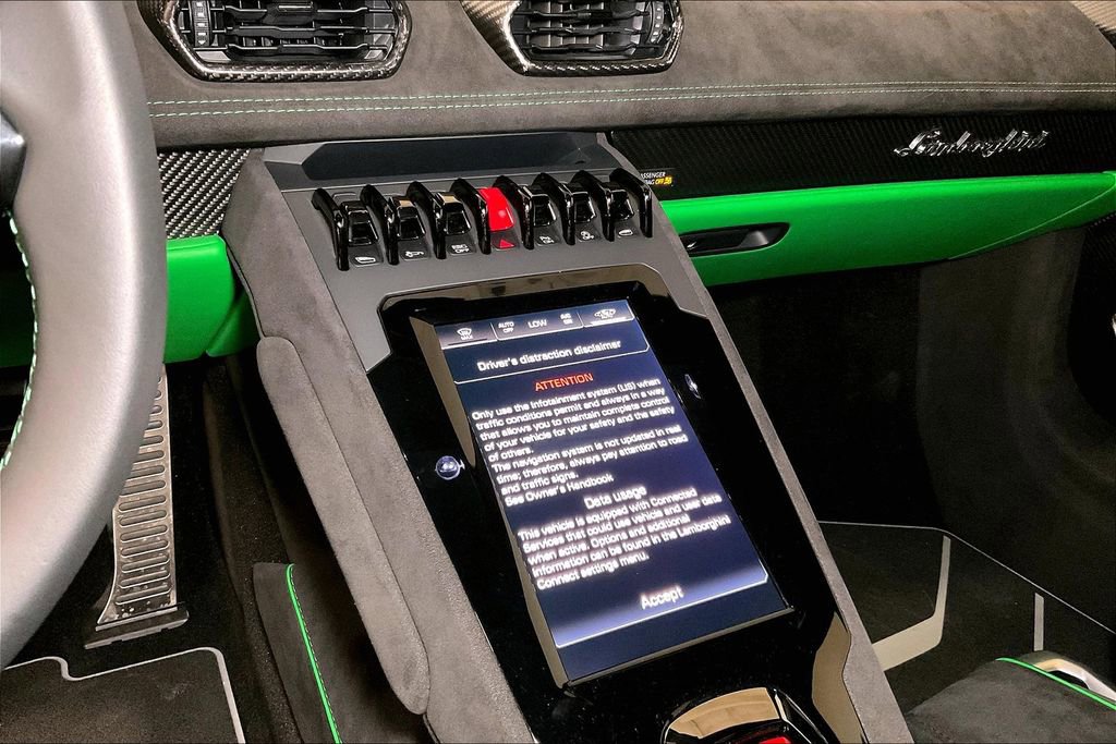 Used 2023 Lamborghini Huracan Tecnica image 11