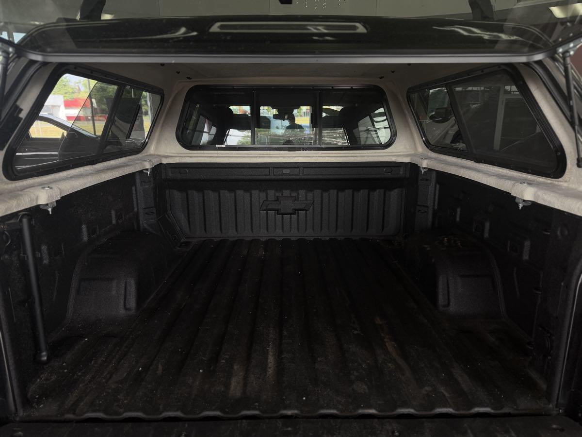 Used 2022 Chevrolet Silverado 1500 LT Trail Boss w/ LT Trail Boss Premium Package AWD/4WD image 33