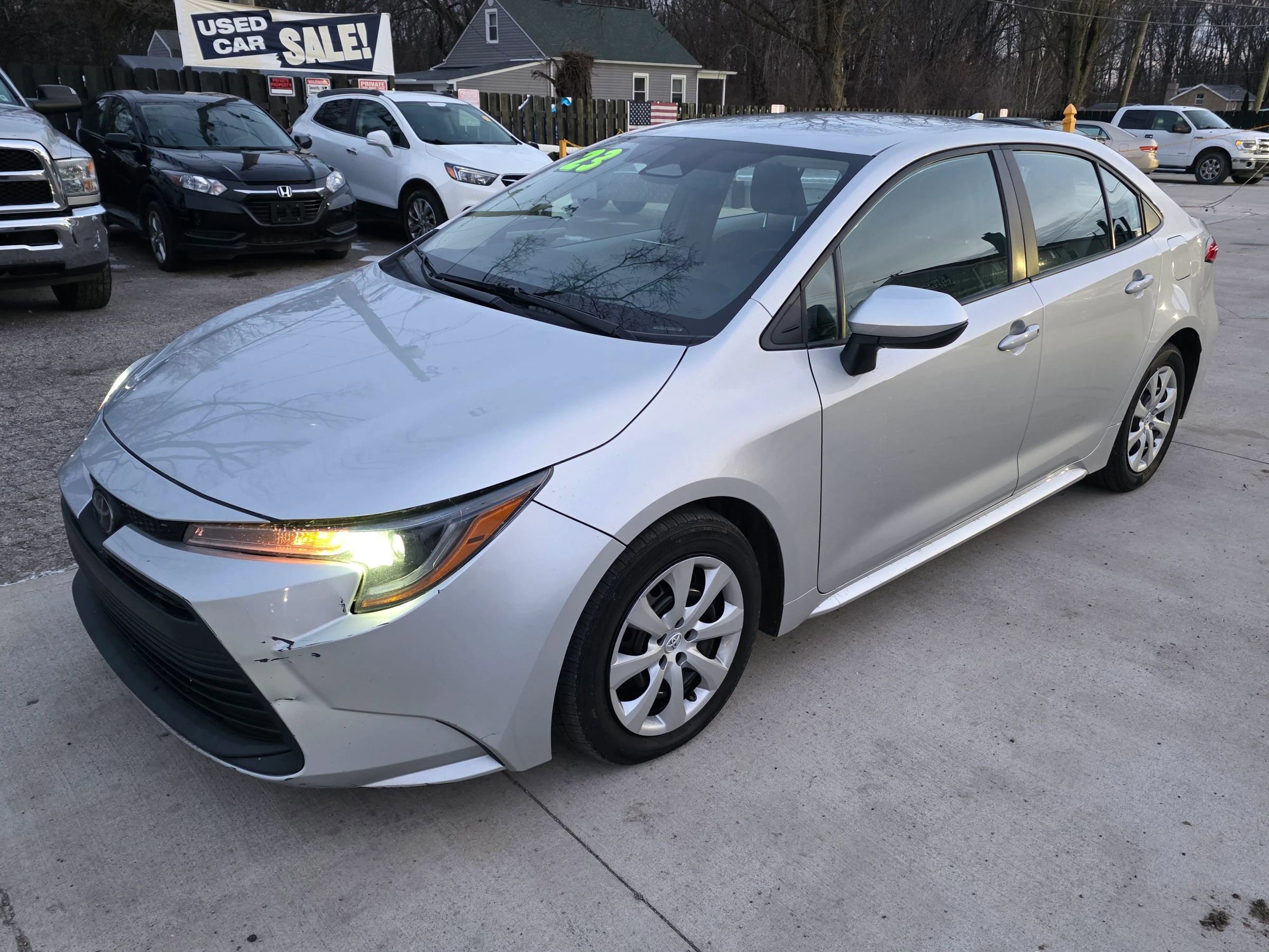 Used 2023 Toyota Corolla LE image 7