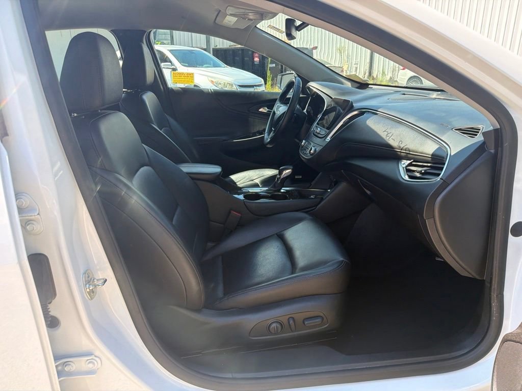 Used 2024 Chevrolet Malibu LT FWD image 46